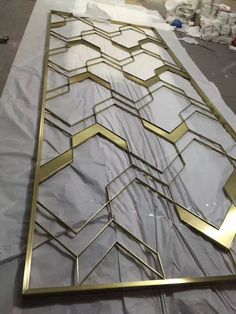 High end home decor stainless steel room divider design metal screen restaurant