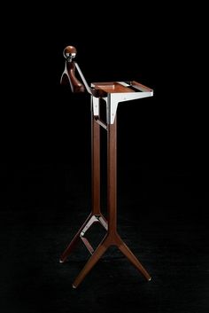 The Classical Valet Stand