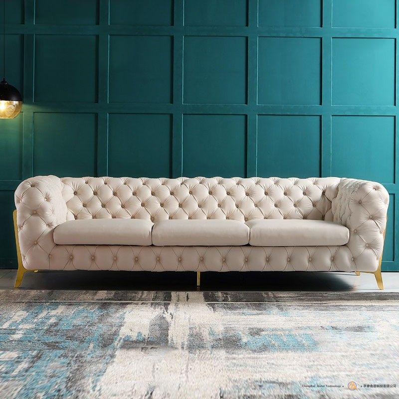 米黄色现代91英寸切斯特菲尔德沙发3座按钮簇绒背部皮革面料