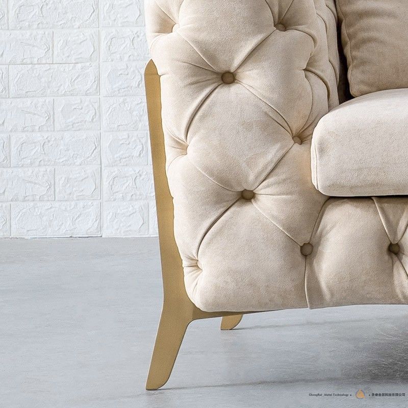 米黄色现代91英寸切斯特菲尔德沙发3座按钮簇绒背部皮革面料
