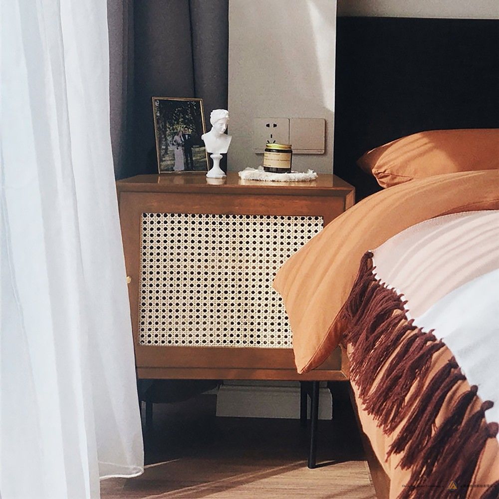 现代床头柜带储物柜的床头柜实木腿客厅卧室家具