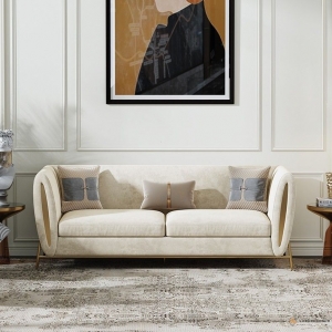 现代米黄色天鹅绒软垫沙发3座沙发豪华沙发实木框金腿沙发